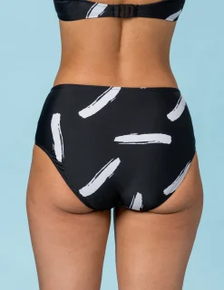 Bikinitrosa Artistic
