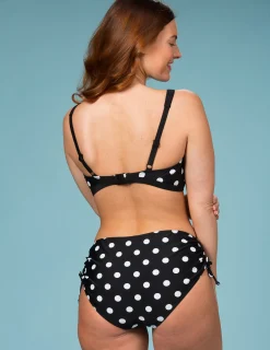 Prickig bikini-bh protes