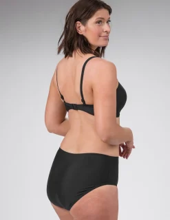 Svart bikinitrosa modell midi